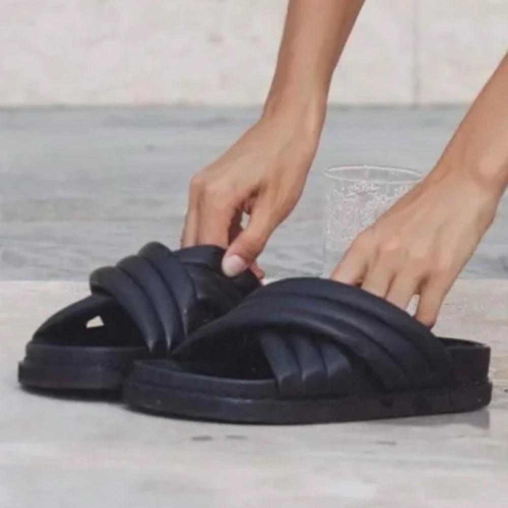 Dissh Black Quilted Slide Sandals